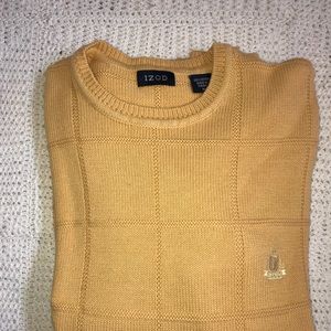Izod Men’s Yellow/gold Crew Neck Sweater